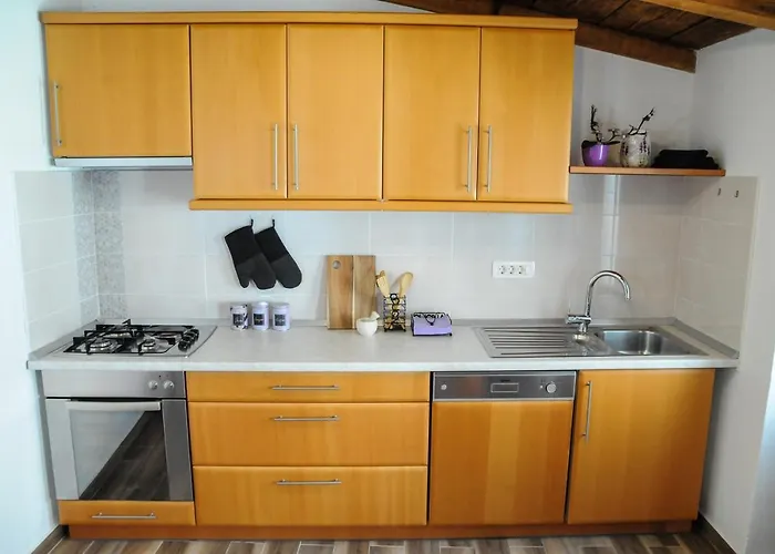 Semesterbostad House Margerita Pula